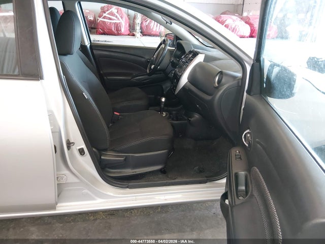 3N1CN7AP5JL871647 Nissan Versa 1.6 Sv