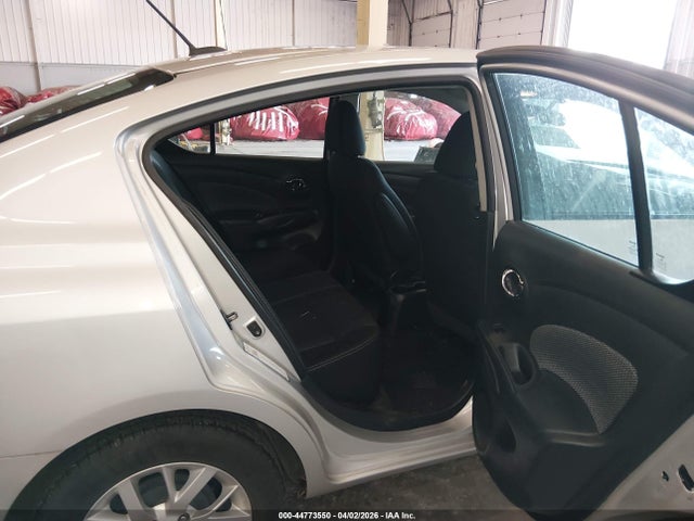 3N1CN7AP5JL871647 Nissan Versa 1.6 Sv
