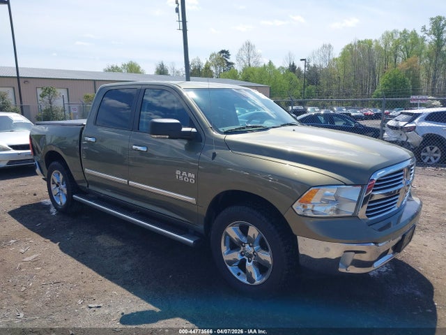 2015 RAM 1500 1C6RR7LG1FS679909
