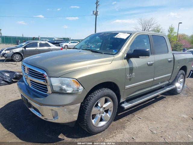 2015 RAM 1500 1C6RR7LG1FS679909 Photo 1