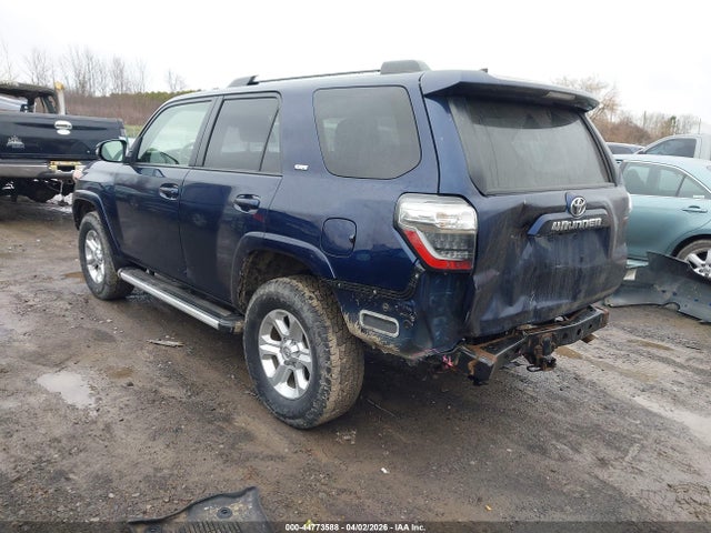 2021 TOYOTA 4RUNNER JTENU5JR9M5866143 Photo 2