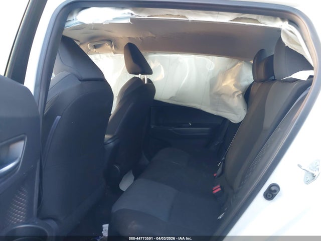 JTNKHMBX5L1074527 Toyota C-HR LE
