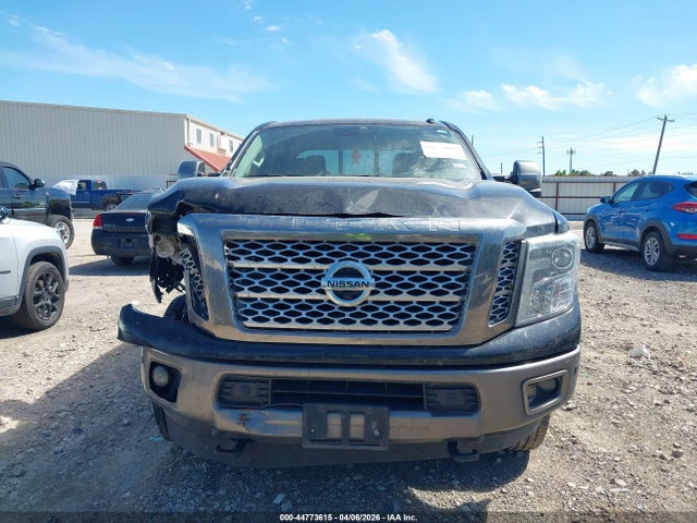 44773615 :رقم المزاد ، 1N6BA1F46JN539018 vin ، 2018 Nissan Titan Xd Platinum Reserve Diesel مزاد بيع