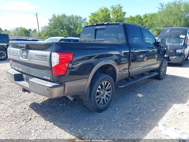 44773615 :رقم المزاد ، 1N6BA1F46JN539018 vin ، 2018 Nissan Titan Xd Platinum Reserve Diesel مزاد بيع