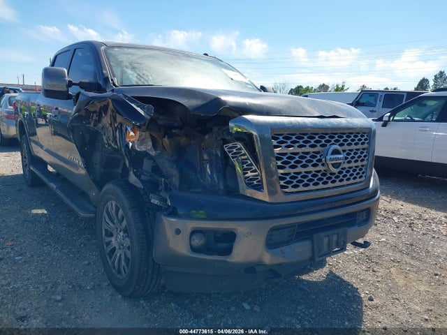 44773615 :رقم المزاد ، 1N6BA1F46JN539018 vin ، 2018 Nissan Titan Xd Platinum Reserve Diesel مزاد بيع