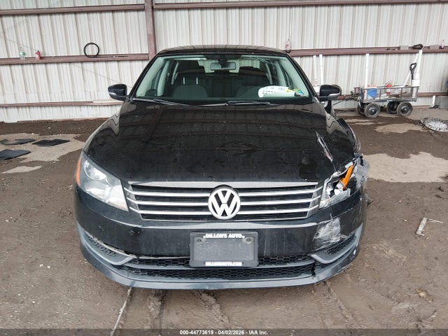 2014 Volkswagen Passat 1.8t S მანქანა იყიდება აუქციონზე, vin: 1VWAS7A31EC096420, აუქციონის ნომერი: 44773619
