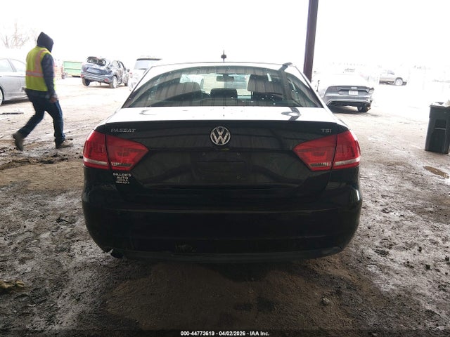 2014 Volkswagen Passat 1.8t S მანქანა იყიდება აუქციონზე, vin: 1VWAS7A31EC096420, აუქციონის ნომერი: 44773619