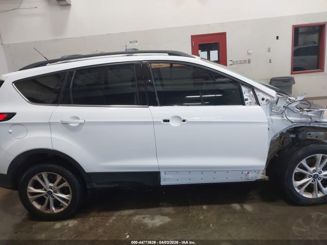 1FMCU9G91HUB02935 Ford ESCAPE SE