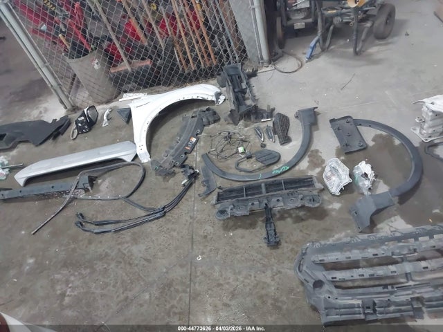 1FMCU9G91HUB02935 Ford ESCAPE SE