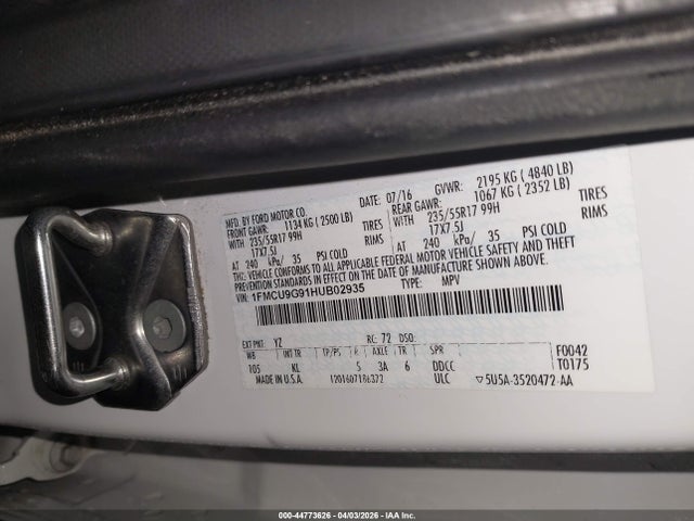 1FMCU9G91HUB02935 Ford ESCAPE SE