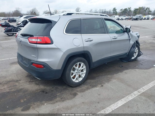 1C4PJLLX6JD557026 Jeep Cherokee Latitude Plus Fwd