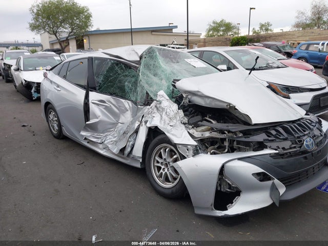 JTDKARFP4H3007624 Toyota Prius Prime Premium