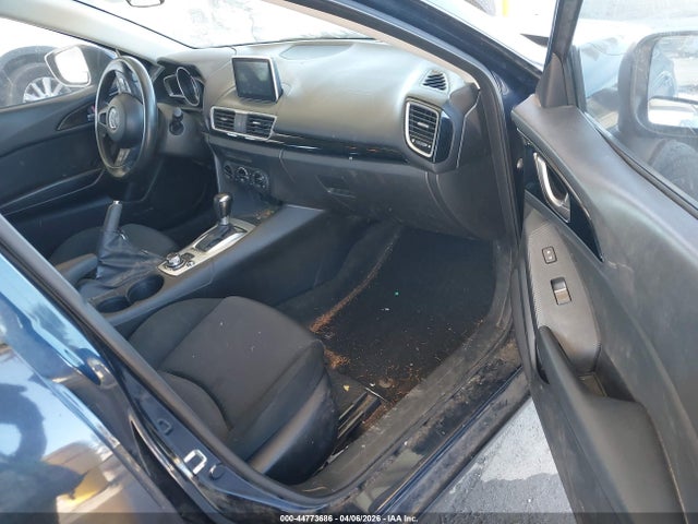 JM1BM1K70F1246689 Mazda Mazda3 I Sport
