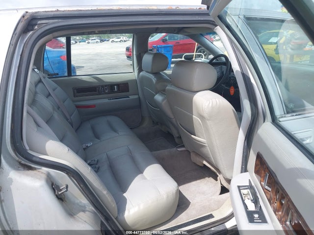 Продажа на аукционе авто 1993 Cadillac Fleetwood Chassis, vin: 1G6DW5275PR722113, номер лота: 44773702