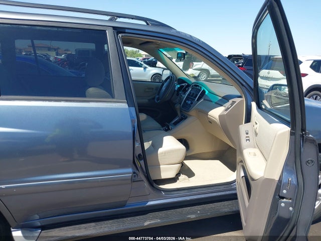 Aukcja sprzedaży 2005 Toyota Highlander V6, vin: JTEDP21A550081807, numer aukcji: 44773704