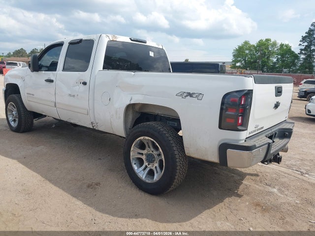2011 CHEVROLET SILVERADO 2500HD 1GC1KXC89BF169040 Photo 2