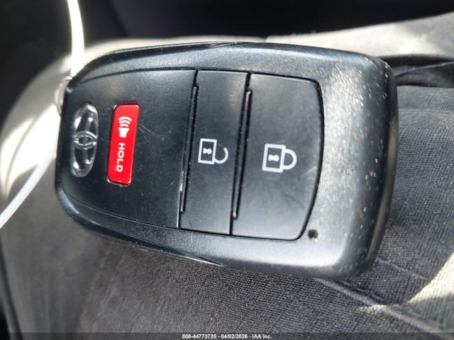 7MUCAABG9PV052217 Toyota Corolla Cross Le