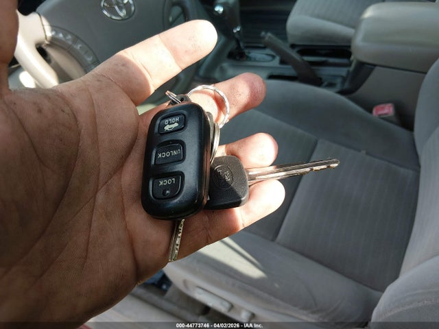 2005 TOYOTA CAMRY 4T1BE32K75U393338 Photo 10