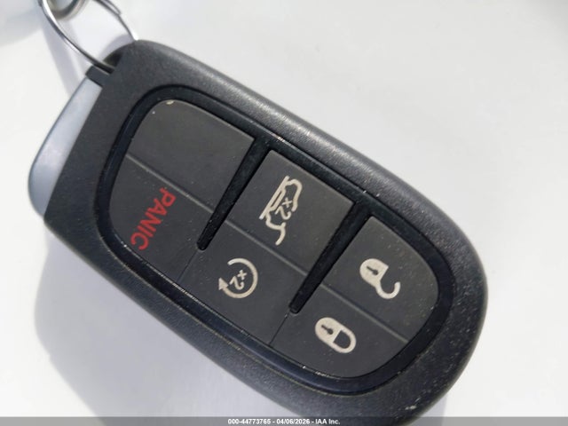 44773765 :رقم المزاد ، 1C4PJLDB6EW204427 vin ، 2014 Jeep Cherokee Limited مزاد بيع