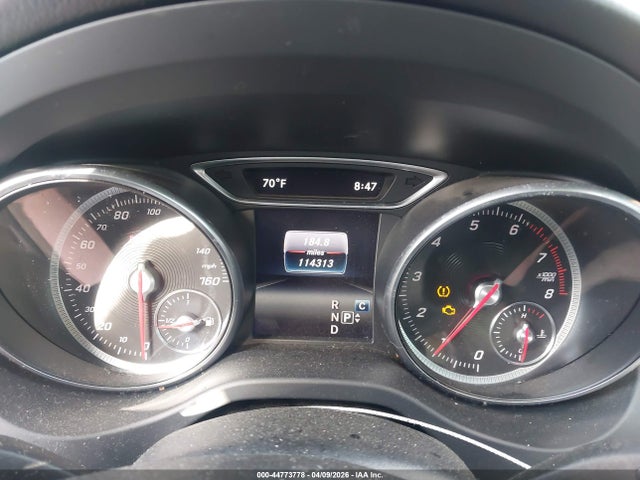 44773778 :رقم المزاد ، WDDSJ4EB9JN563937 vin ، 2018 Mercedes-benz Cla 250 مزاد بيع