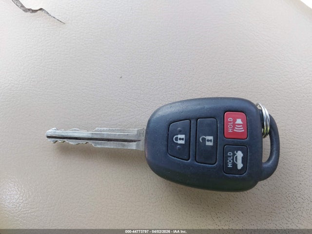 4T1BF1FK1HU686846 Toyota CAMRY LE