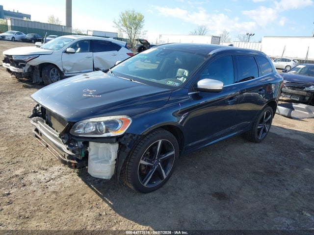 YV4902DZ2E2545931 Volvo Xc60 T6 R-design Platinum