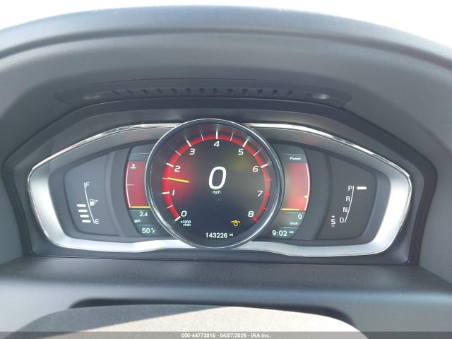 YV4902DZ2E2545931 Volvo Xc60 T6 R-design Platinum
