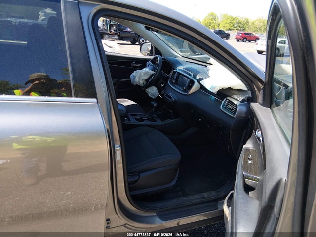 2019 Kia Sorento 3.3l Lx მანქანა იყიდება აუქციონზე, vin: 5XYPGDA52KG449205, აუქციონის ნომერი: 44773837
