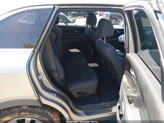 2019 Kia Sorento 3.3l Lx მანქანა იყიდება აუქციონზე, vin: 5XYPGDA52KG449205, აუქციონის ნომერი: 44773837