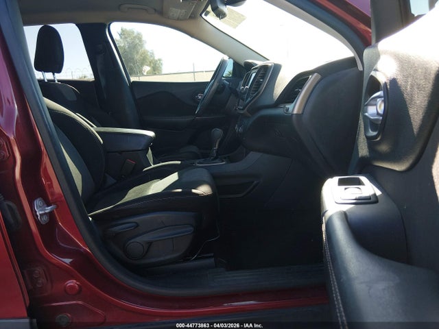 1C4PJLAB1GW274599 Jeep Cherokee Sport