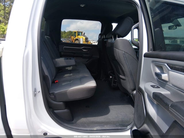 44773882 :رقم المزاد ، 1C6RREFG5NN326053 vin ، 2022 Ram 1500 Big Horn  4x2 5'7 Box مزاد بيع