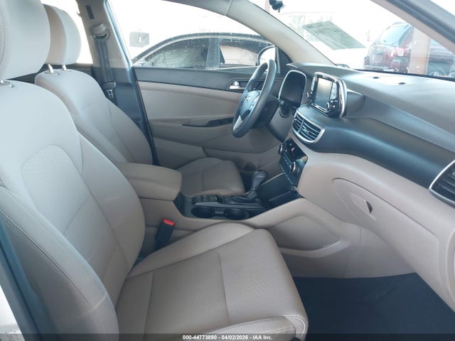 KM8J33A4XMU384362 Hyundai Tucson Value