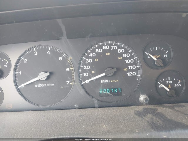 2003 Jeep Grand Cherokee Laredo მანქანა იყიდება აუქციონზე, vin: 1J4GW48S73C559133, აუქციონის ნომერი: 44773899