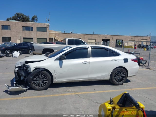 2016 Toyota Camry Se მანქანა იყიდება აუქციონზე, vin: 4T1BF1FK5GU247325, აუქციონის ნომერი: 44773922