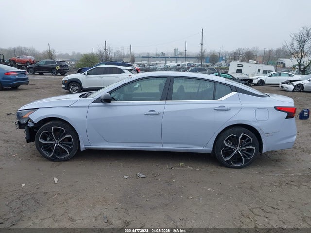 1N4BL4CW5RN332609 Nissan Altima Sr Intelligent Awd