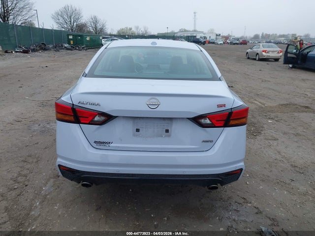1N4BL4CW5RN332609 Nissan Altima Sr Intelligent Awd