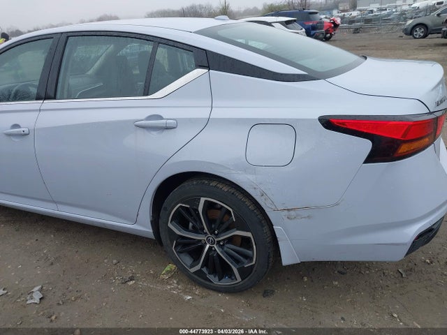 1N4BL4CW5RN332609 Nissan Altima Sr Intelligent Awd