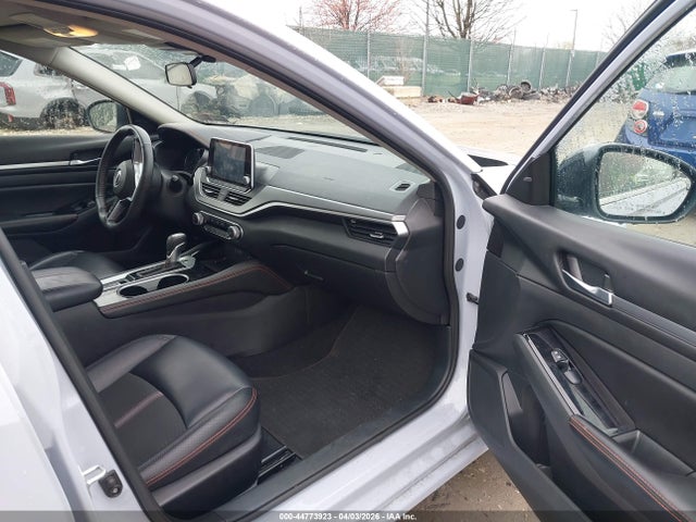 1N4BL4CW5RN332609 Nissan Altima Sr Intelligent Awd