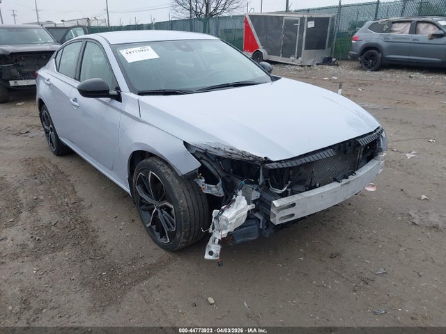 1N4BL4CW5RN332609 Nissan Altima Sr Intelligent Awd