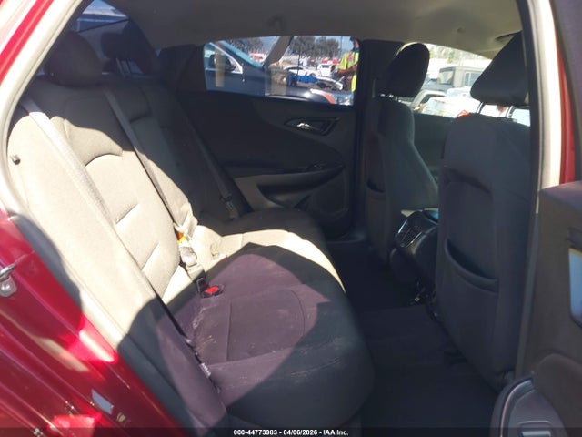 1G1ZD5ST0JF290067 Chevrolet MALIBU LT
