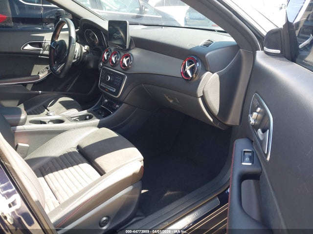 44773989 :رقم المزاد ، WDDSJ4EB7JN520410 vin ، 2018 Mercedes-benz Cla 250 مزاد بيع