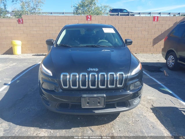 1C4PJLAB3HW663245 Jeep Cherokee Sport Fwd