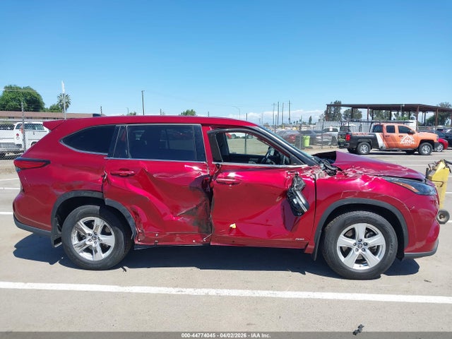 Toyota Highlander Hybrid Le 2022 5TDBBRCHXNS559620 Image 14