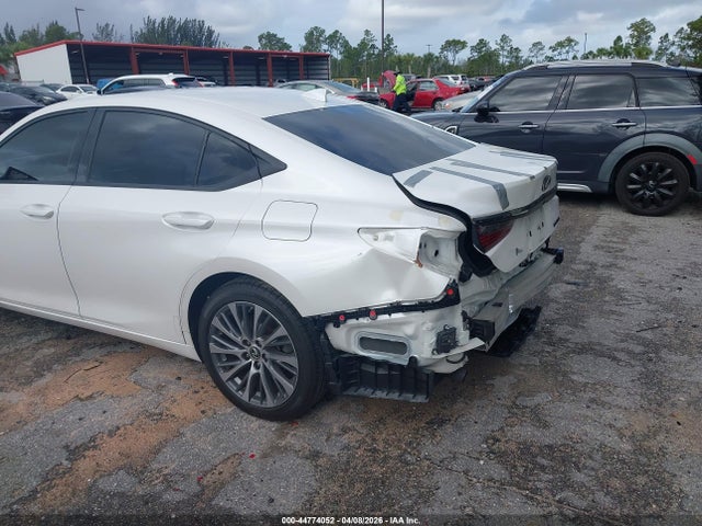 Aukcja sprzedaży 2021 Lexus Es 350, vin: 58ADZ1B14MU101872, numer aukcji: 44774052