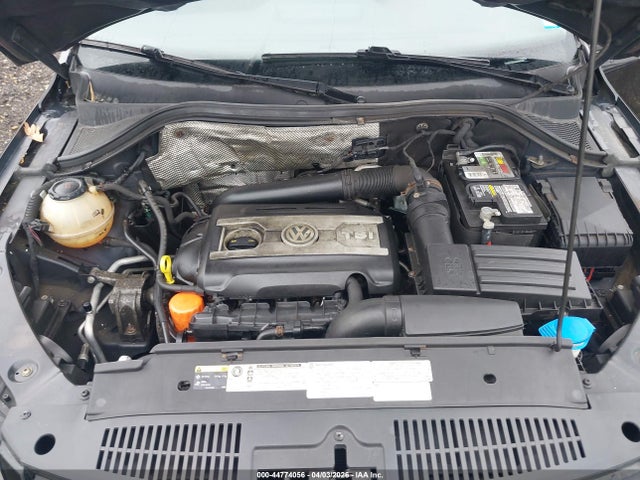 44774056 :رقم المزاد ، WVGBV7AX3HK043984 vin ، 2017 Volkswagen Tiguan 2.0t/2.0t S مزاد بيع