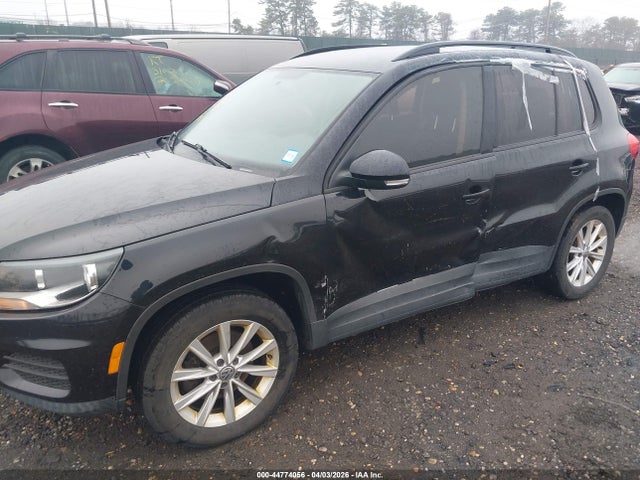 44774056 :رقم المزاد ، WVGBV7AX3HK043984 vin ، 2017 Volkswagen Tiguan 2.0t/2.0t S مزاد بيع