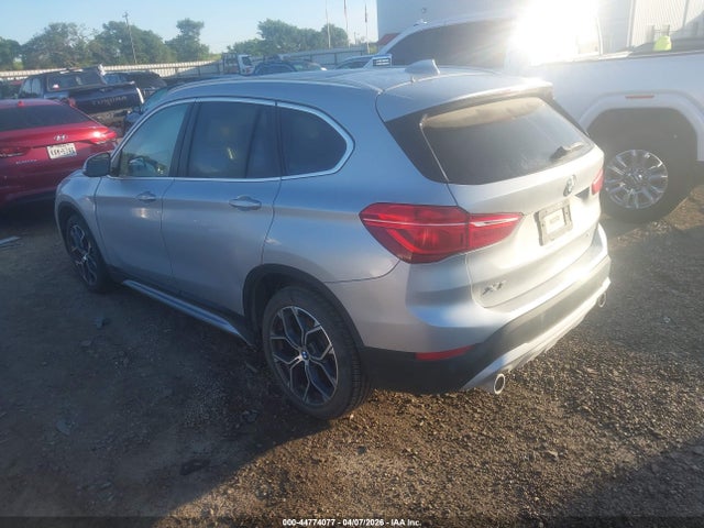 2020 BMW X1 WBXJG7C0XL5P49192 Photo 2