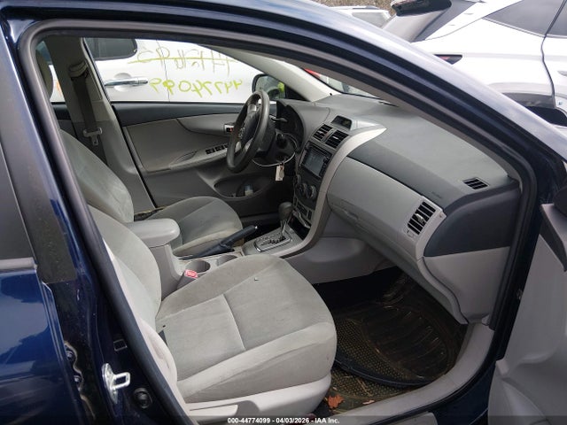 44774099 :رقم المزاد ، 2T1BU4EE5CC879997 vin ، 2012 Toyota Corolla Le مزاد بيع