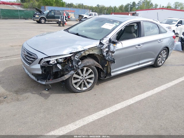 2017 Hyundai Sonata Limited მანქანა იყიდება აუქციონზე, vin: 5NPE34AFXHH560498, აუქციონის ნომერი: 44774111