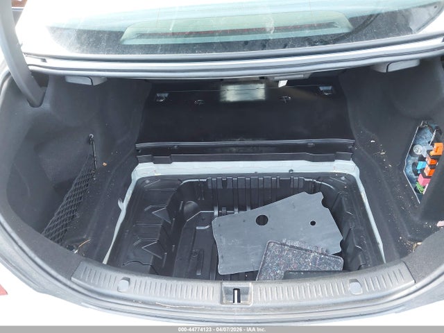 44774123 :رقم المزاد ، WDDZF4KBXKA506613 vin ، 2019 Mercedes-benz E 300 4matic مزاد بيع